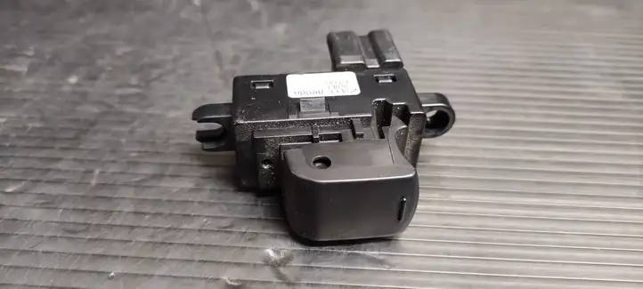 Nissan Qashqai (2010 - 2013) 25411BR00A Кнопка стеклоподъемников — фото 1