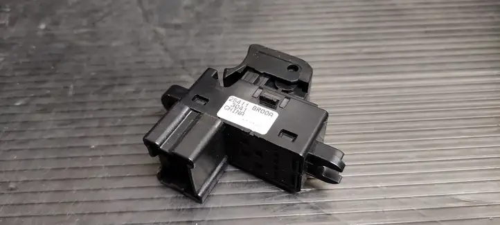 Nissan Qashqai (2010 - 2013) 25411BR00A Кнопка стеклоподъемников — фото 3