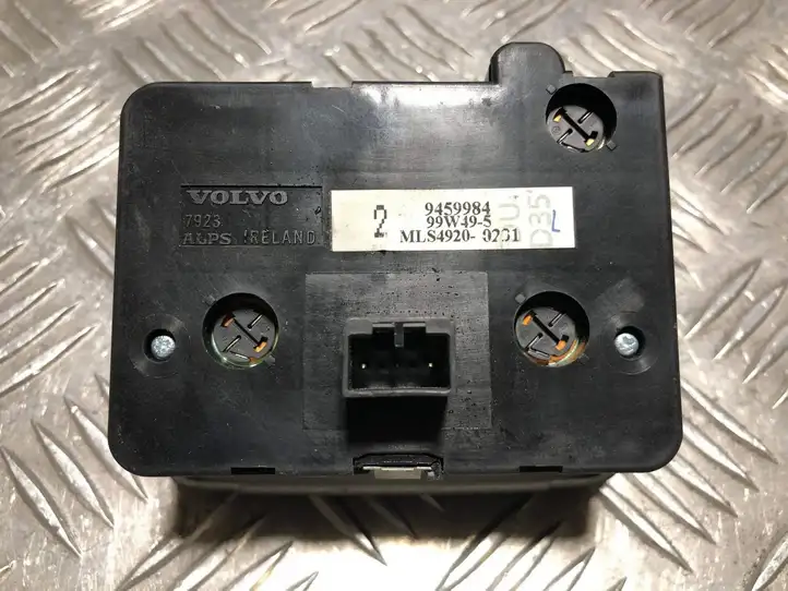 Volvo S80 (1998 - 2004) 9459984 Включатель фонарей — фото 3