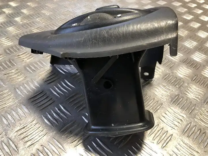 Ford Focus (1998 - 2004) 98AB19893BGW Боковой воздушный дефлектор — фото 7