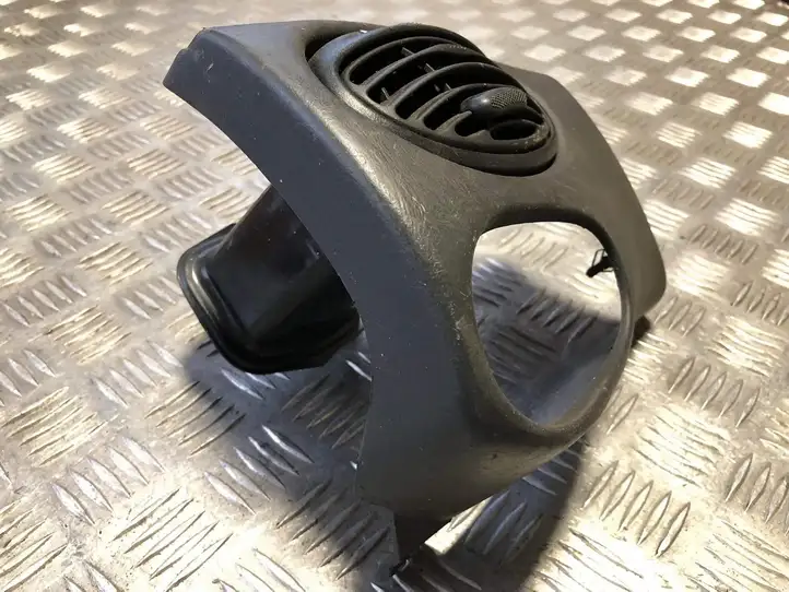 Ford Focus (1998 - 2004) 98AB19893BGW Боковой воздушный дефлектор — фото 9