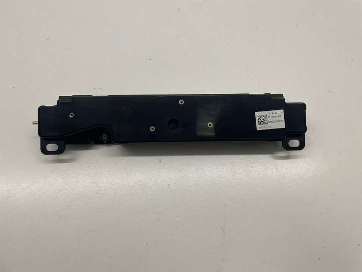 Tesla Model 3 (2017 - 2023)  158560100C Антенна Bluetooth