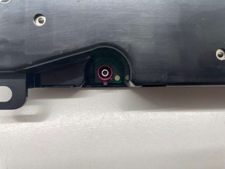 Tesla Model 3 (2017 - 2023)  158560100C Антенна Bluetooth