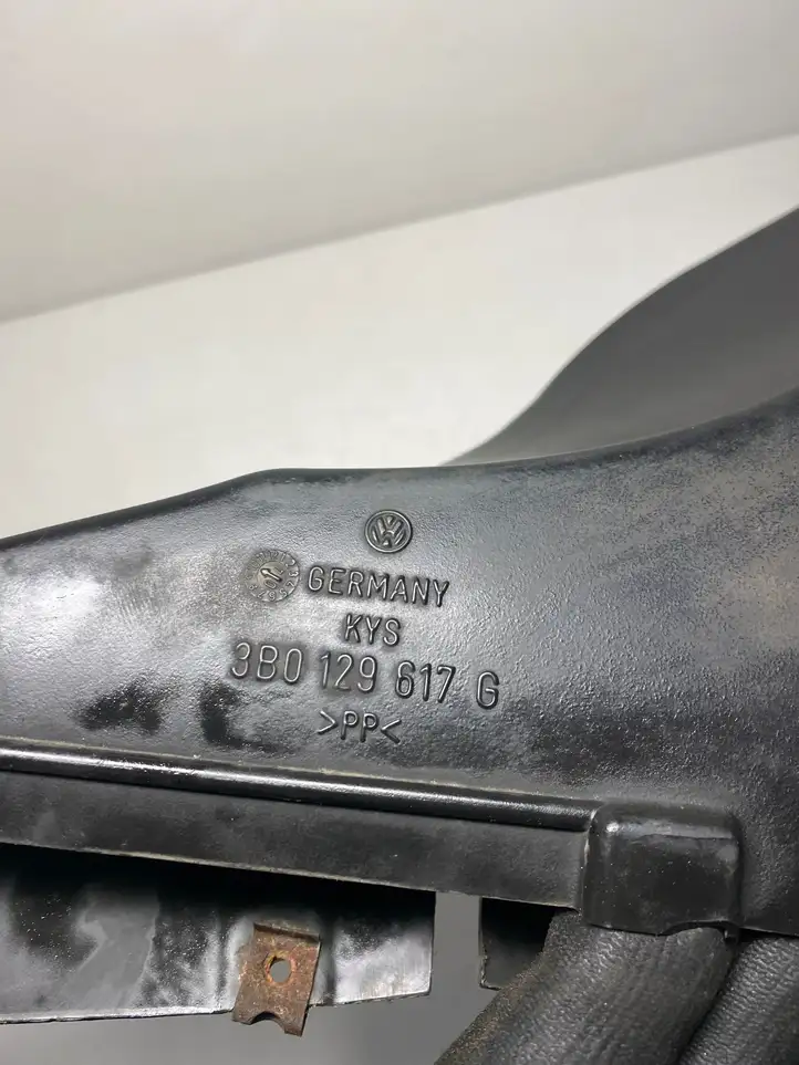 Volkswagen PASSAT B5.5 (2001 - 2005) 3B0129617G Трубка подачи воздуха — фото 2