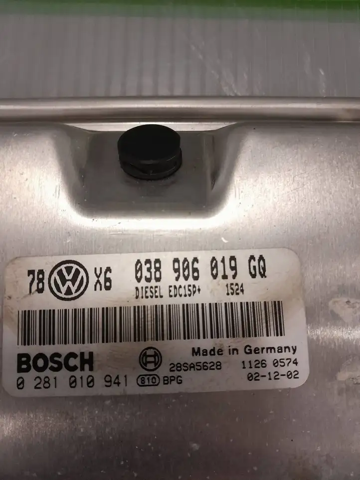 Volkswagen PASSAT B5.5 (2001 - 2005) 038906019GQ Блок управления двигателем (ЭБУ) — фото 2