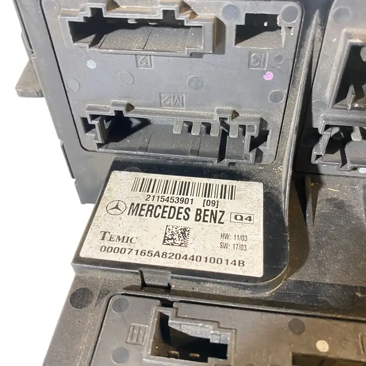 Mercedes-Benz E W211 (2002 - 2009) 2115453901 Блок SAM — фото 6