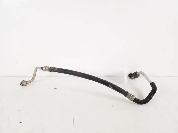 Toyota Avensis T250 (2003 - 2006) 88703-05330 Трубки и шланги кондиционера — фото 1