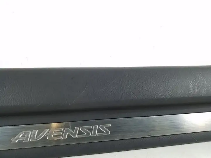 Toyota Avensis T250 (2003 - 2006) 67913-05040 Внутренняя отделка переднего порога — фото 4