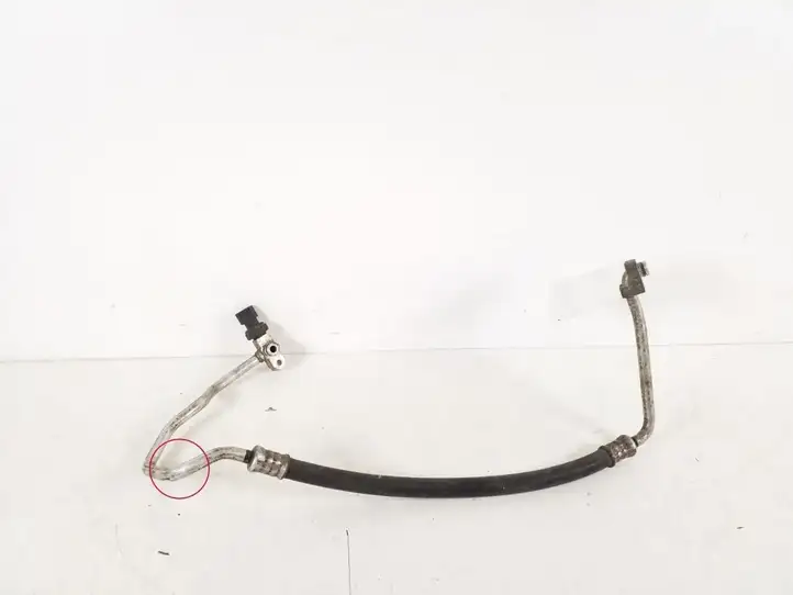 Toyota Avensis T250 (2003 - 2006) 88711-05250 Трубки и шланги кондиционера — фото 1