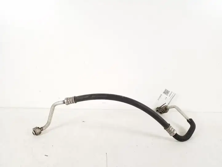 Toyota Avensis T250 (2003 - 2006) 88703-05330 Трубки и шланги кондиционера — фото 1