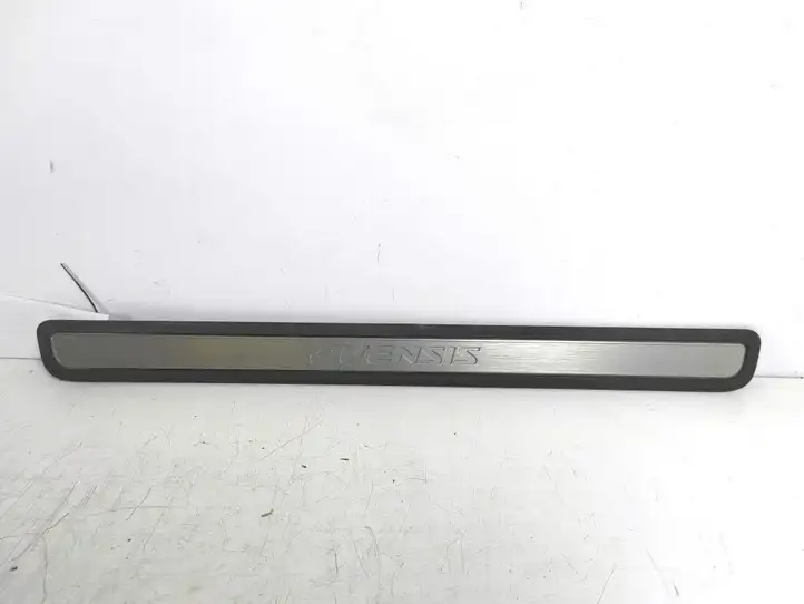 Toyota Avensis T270 (2009 - 2012) 67912-05030 Внутренняя отделка переднего порога — фото 1