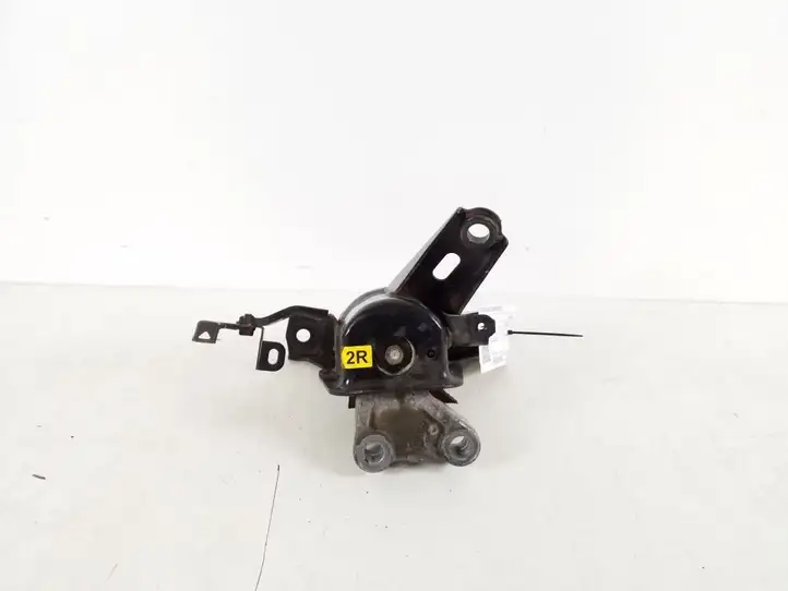 Toyota Auris 150 (2006 - 2012) 12305-0T070 Опора двигателя — фото 3
