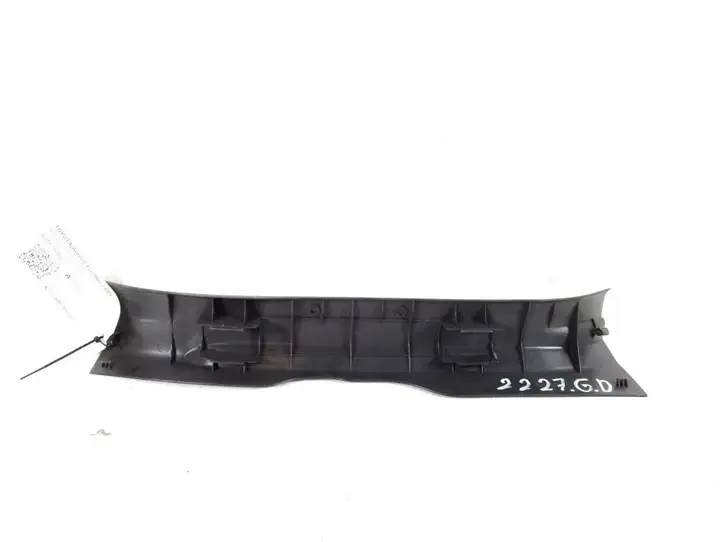 Toyota Auris 150 (2006 - 2012) 67917-02060 Внутренняя отделка заднего порога — фото 2