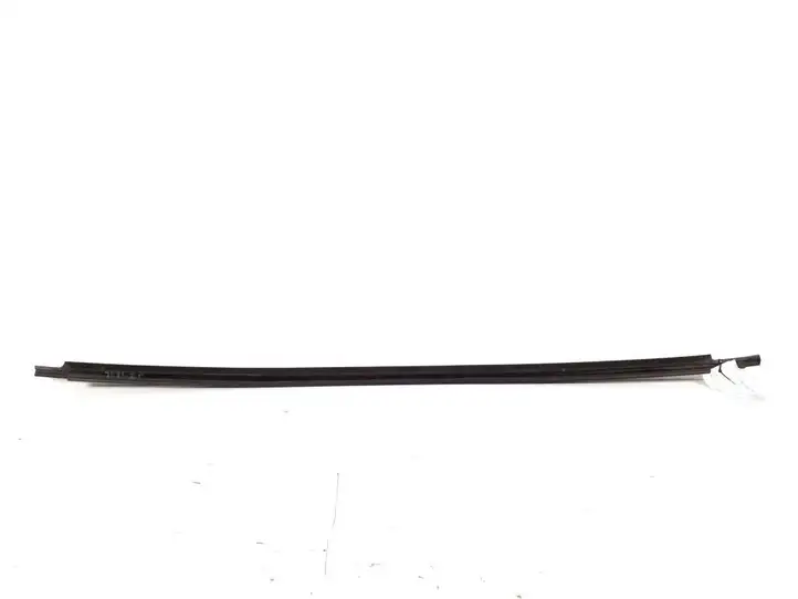 Toyota Auris 150 (2006 - 2012) 75710-02140 Накладка стекла передней двери — фото 3
