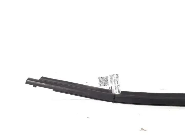 Toyota Auris 150 (2006 - 2012) 75730-02121 Молдинги задней двери — фото 2