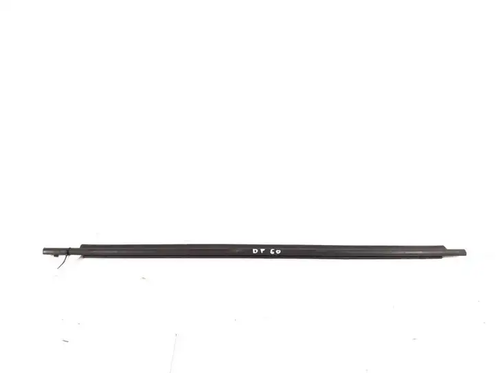 Toyota Auris 150 (2006 - 2012) 75710-02130 Накладка стекла передней двери — фото 1