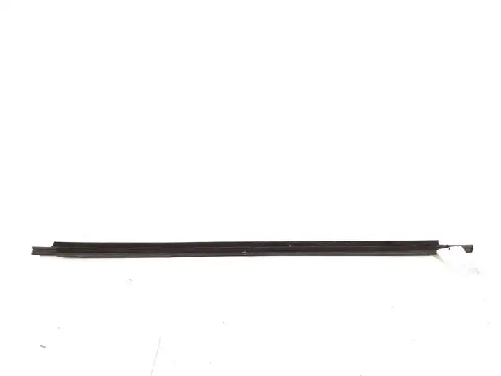 Toyota Auris 150 (2006 - 2012) 75710-02130 Накладка стекла передней двери — фото 3