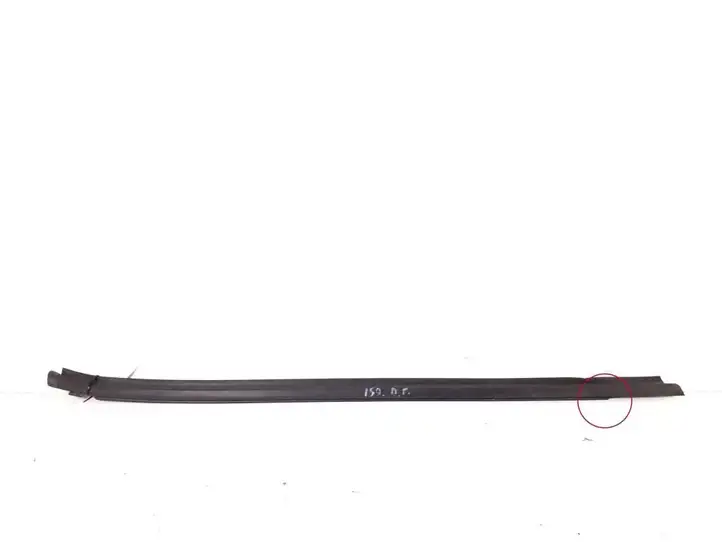 Toyota Yaris Verso (1999 - 2005) 68160-52030 Накладка стекла передней двери — фото 1