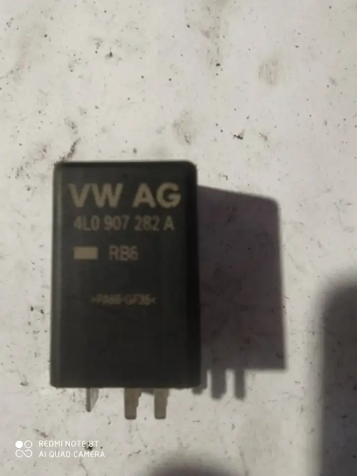 Audi A6 S6 C6 4F (2008 - 2011) 4L0907282A Реле накала свечей — фото 2