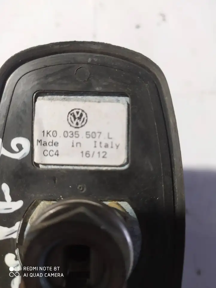 Volkswagen Golf VI (2009 - 2013) 1K0035507L GPS антенна — фото 1