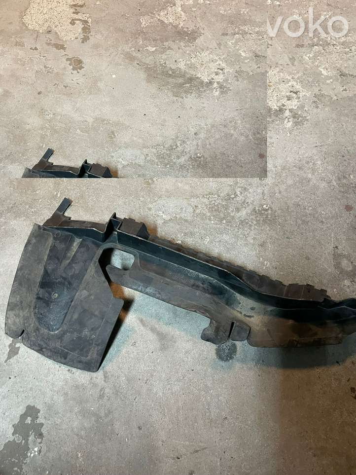 Audi A5 (2007 - 2011)  4F0121284B Устройство (устройства) для отвода воздуха