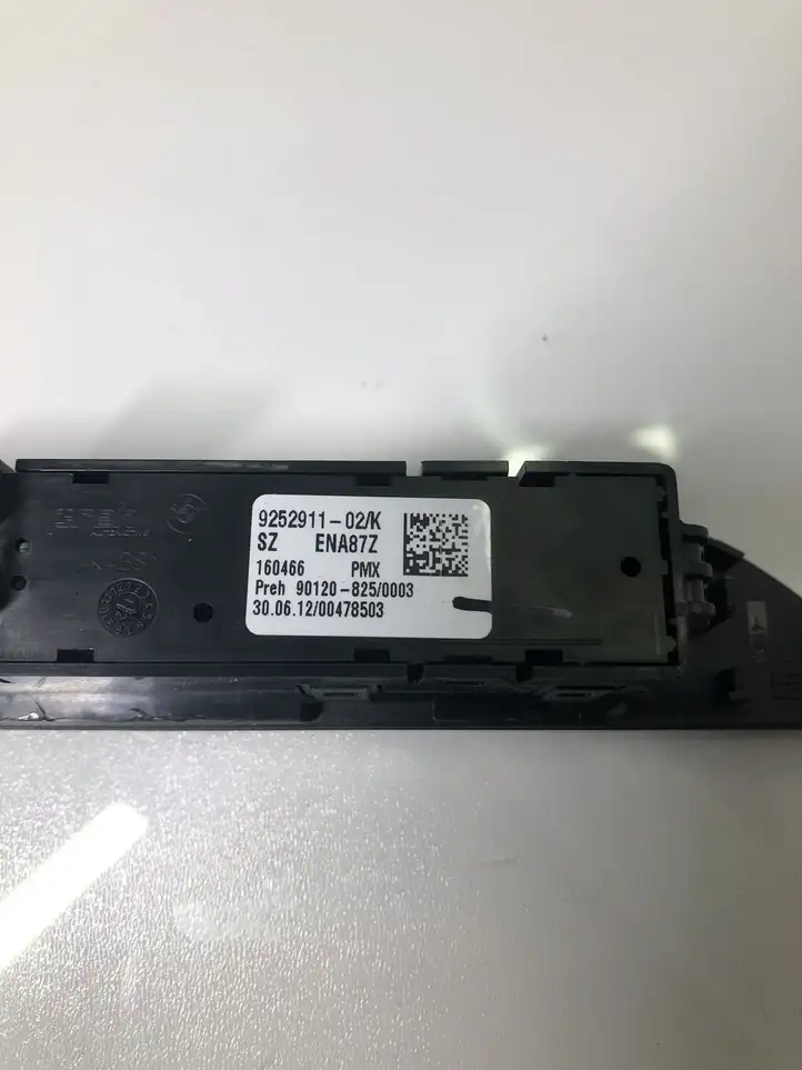 BMW 3 F30 F35 F31 (2012 - 2018) 9252911 Другие включатели / ручки/ переключатели — фото 2