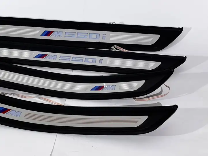 BMW 5 G30 G31 (2016 - ) 00000212 Внутренняя обшивка порога (комплект) — фото 1