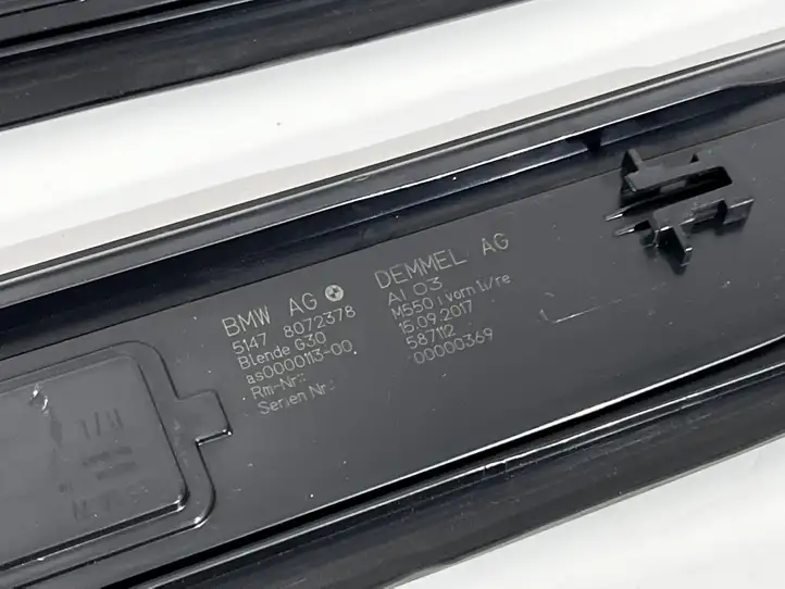 BMW 5 G30 G31 (2016 - ) 00000212 Внутренняя обшивка порога (комплект) — фото 7