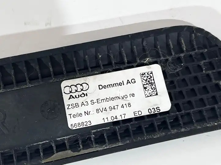 Audi A3/S3 8V (2016 - 2020) 8V4947418 Внутренняя отделка переднего порога — фото 1
