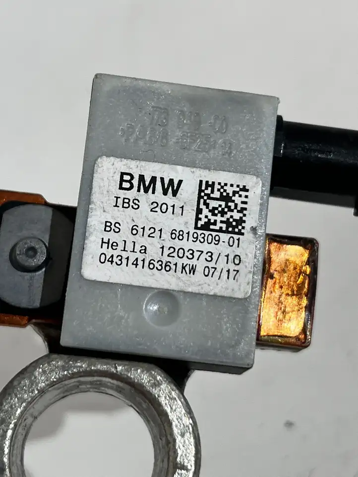 BMW 7 G11 G12 (2015 - 2022) 6819309 Минусовой провод аккумулятора — фото 2
