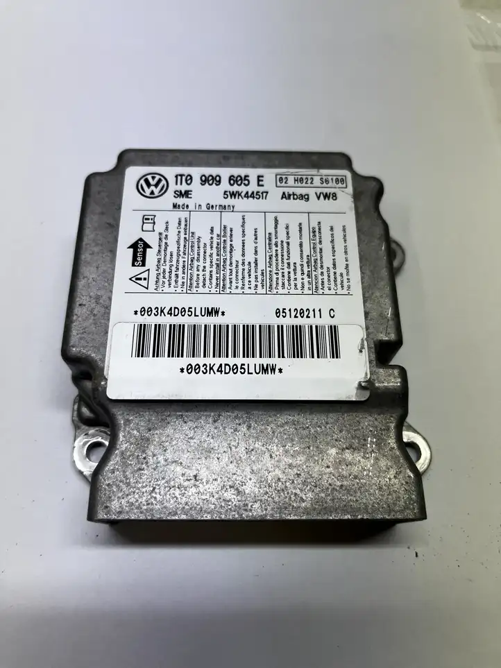 Volkswagen Touran II (2010 - 2016) Блок управления SRS — фото 1