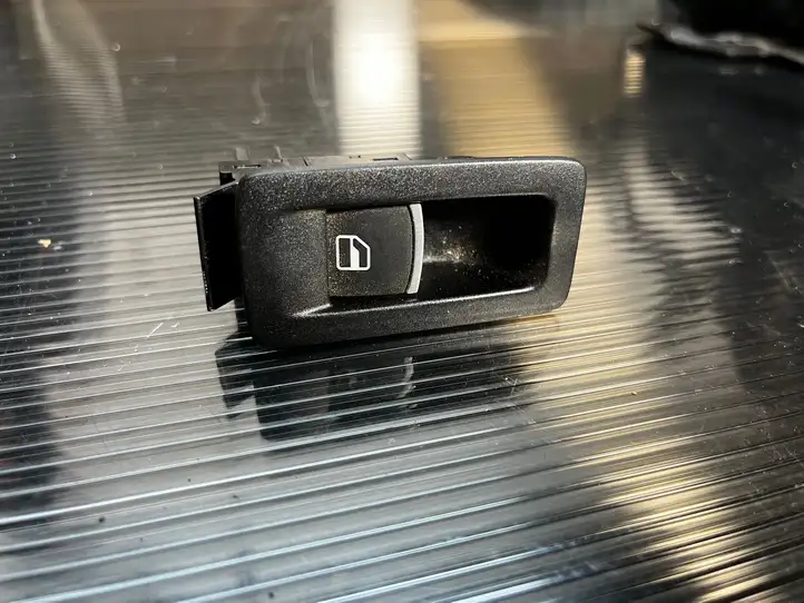 Volkswagen Touran II (2010 - 2016) 1F0959527 Блок кнопок стеклоподъемников — фото 1