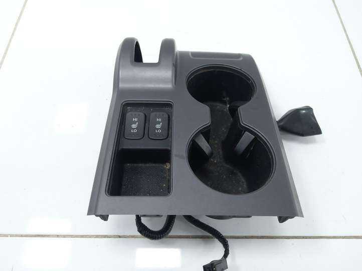Honda CR-V (2006 - 2009)  83403SWA Передний держатель чашки