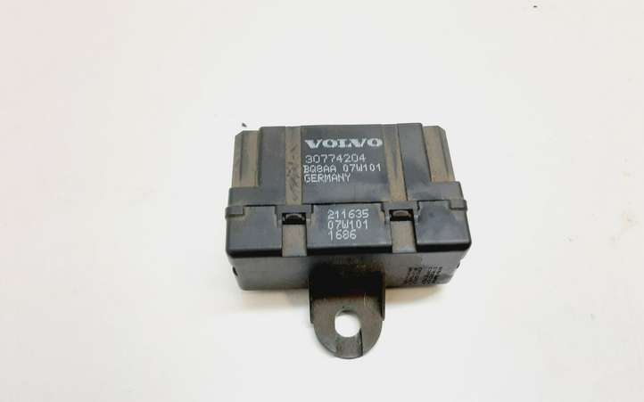 Volvo V70 (2007 - 2013)  30774204 Реле обогрева