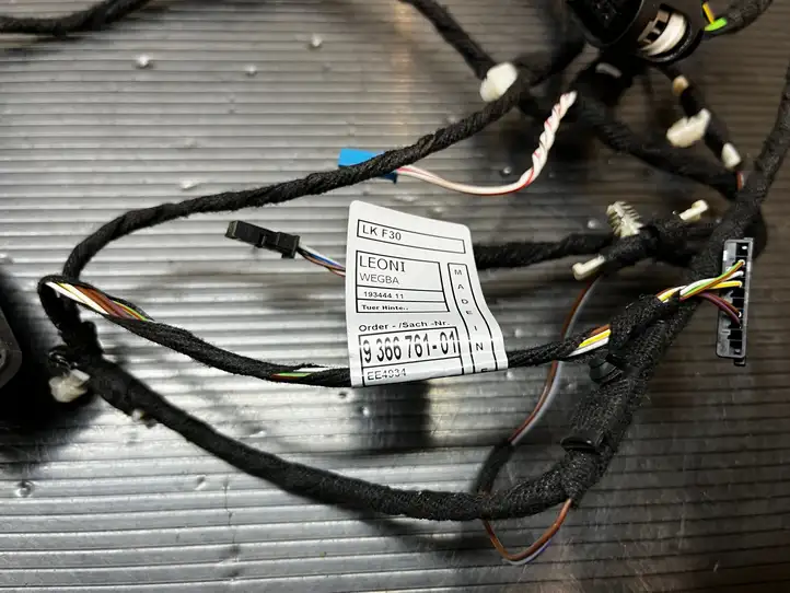 BMW 3 F30 F35 F31 (2012 - 2018) 9366761 Проводка задней двери — фото 2