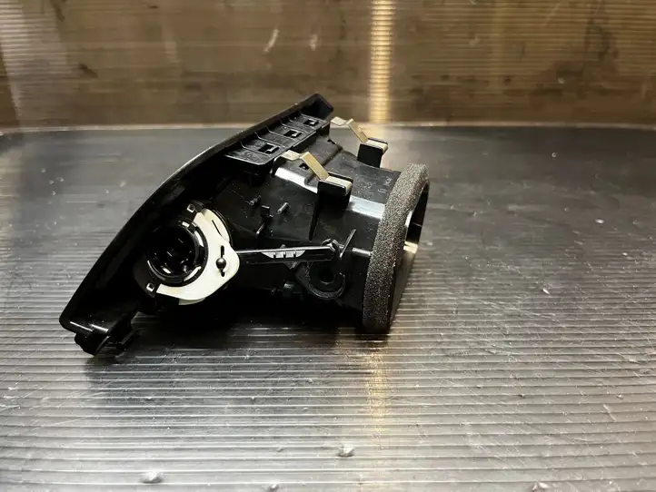 BMW 3 F30 F35 F31 (2012 - 2018) 9231970 Боковой воздушный дефлектор — фото 2