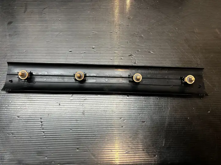 BMW 3 F30 F35 F31 (2012 - 2018) 7221915 Внутренняя отделка переднего порога — фото 3