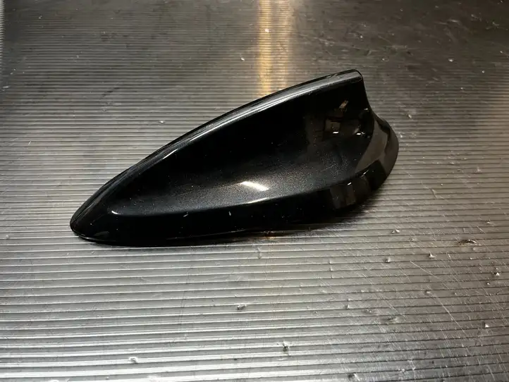 BMW 3 F30 F35 F31 (2012 - 2018) 9253662 Крышка GPS-антенны — фото 1