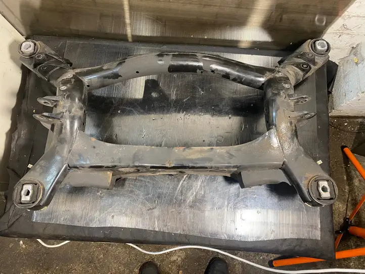 BMW 3 F30 F35 F31 (2012 - 2018) 6857636 Задняя балка подвески — фото 1