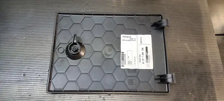 BMW 4 F32 F33 (2013 - 2017) 51477284158 Крышка — фото 2