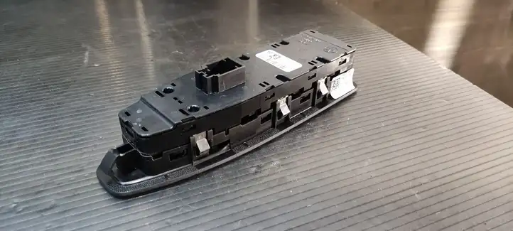BMW 4 F32 F33 (2013 - 2017) 9226262 Блок кнопок стеклоподъемников — фото 4