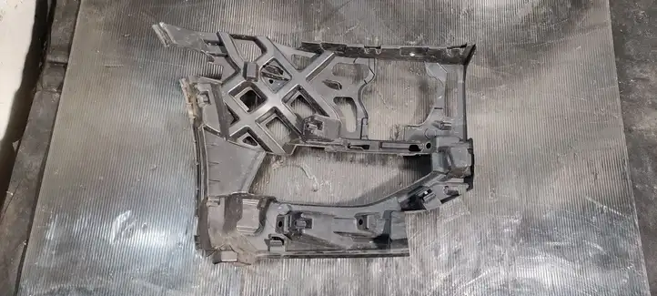 Volkswagen Golf VII (2013 - 2019) 5G0807723F Кронштейн переднего бампера — фото 1