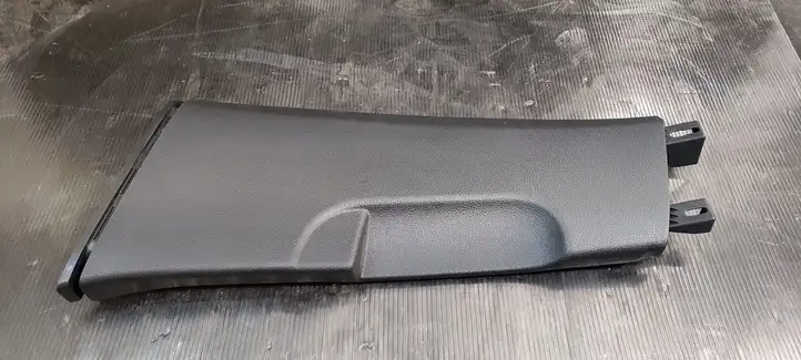 Volkswagen Golf VII (2013 - 2019) 5G4867291D Нижняя обшивка стойки B — фото 1