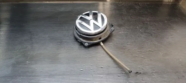 Volkswagen Golf VII (2013 - 2019) 5G9827469D Ручка крышки багажника — фото 4