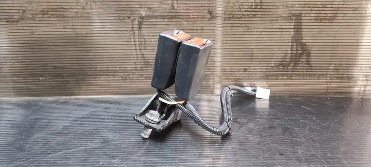 Hyundai i30 (2012 - 2015) Центральный ремень безопасности — фото 1