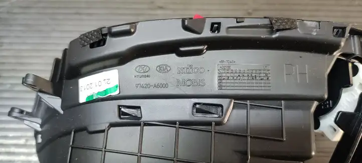 Hyundai i30 (2012 - 2015) 97420A6000 Боковой воздушный дефлектор — фото 4