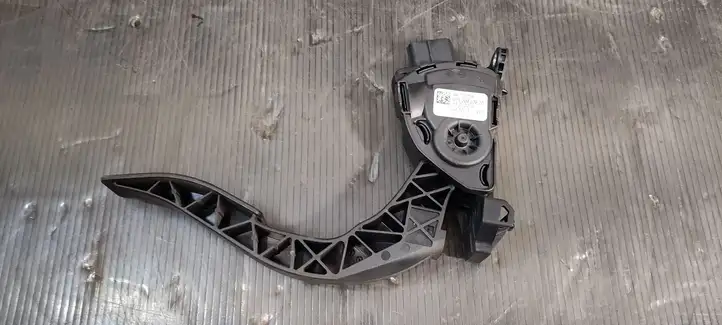 Audi A5 8T 8F (2011 - 2016) 8K1721523 Педаль акселератора — фото 4