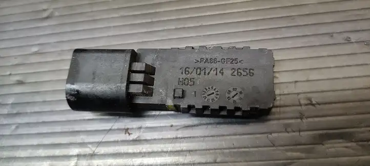 Audi A5 8T 8F (2011 - 2016) 8K0907658 Датчик качества воздуха — фото 1
