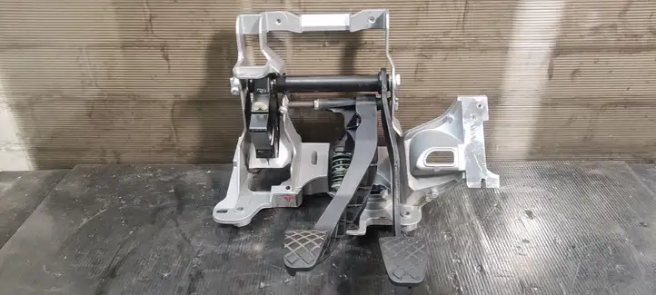 Audi A5 8T 8F (2011 - 2016) 8K2721140A Комплект педалей — фото 4