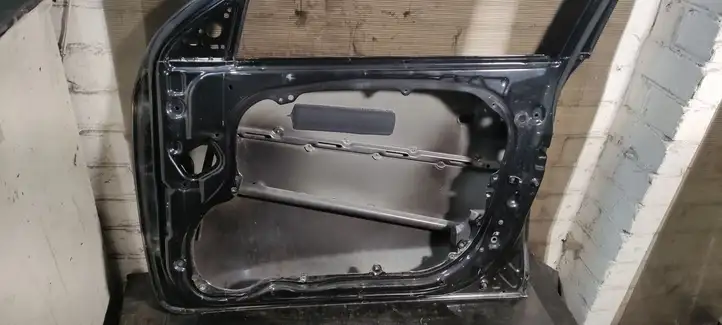 Kia Ceed (2010 - 2012) Дверь — фото 6